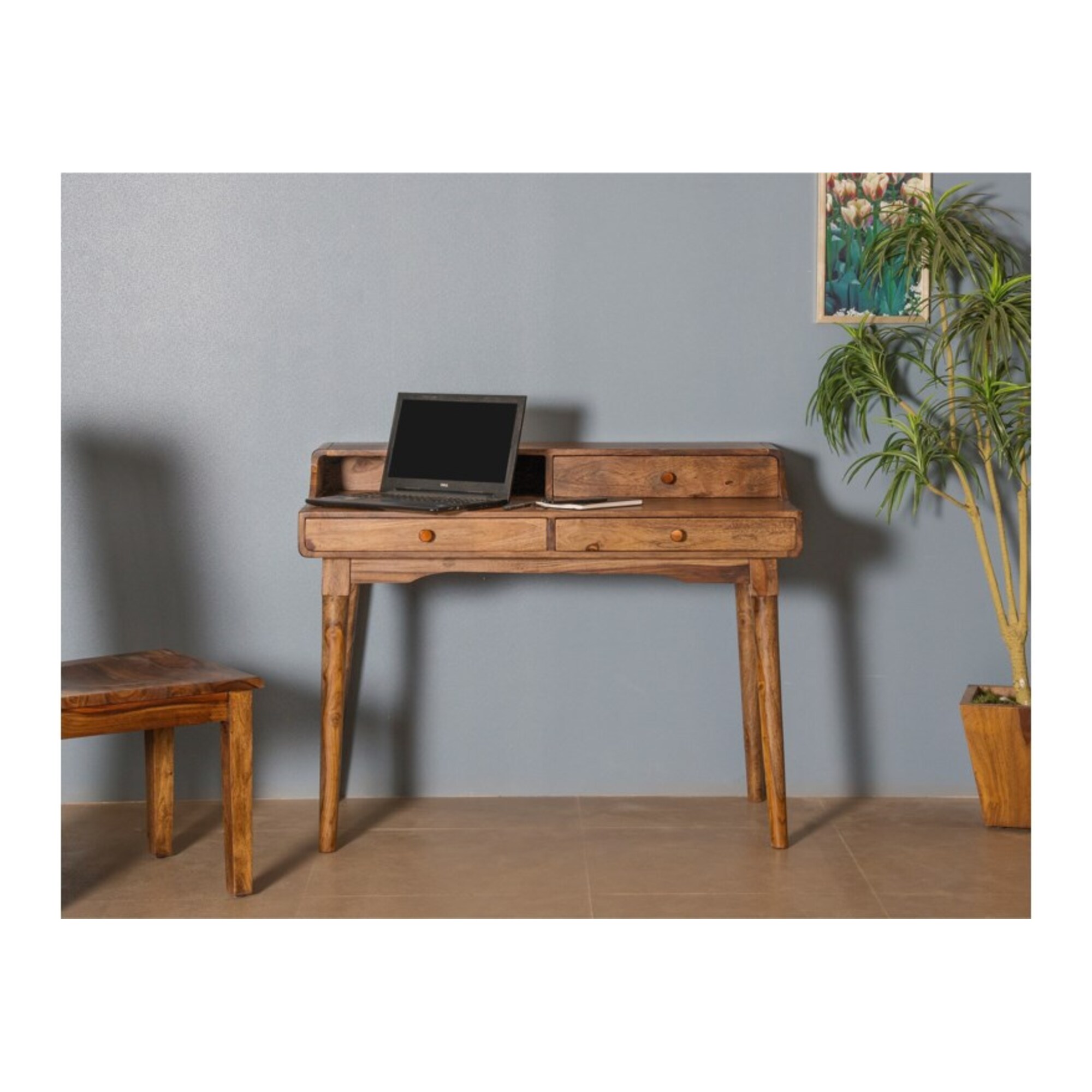 Brownstone 3-Drawer Desk 